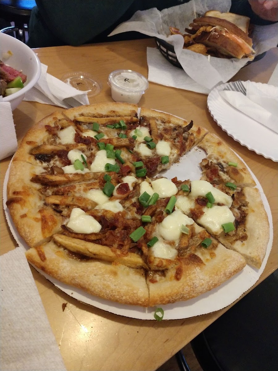 Cavern Sports Bar & Grill-9